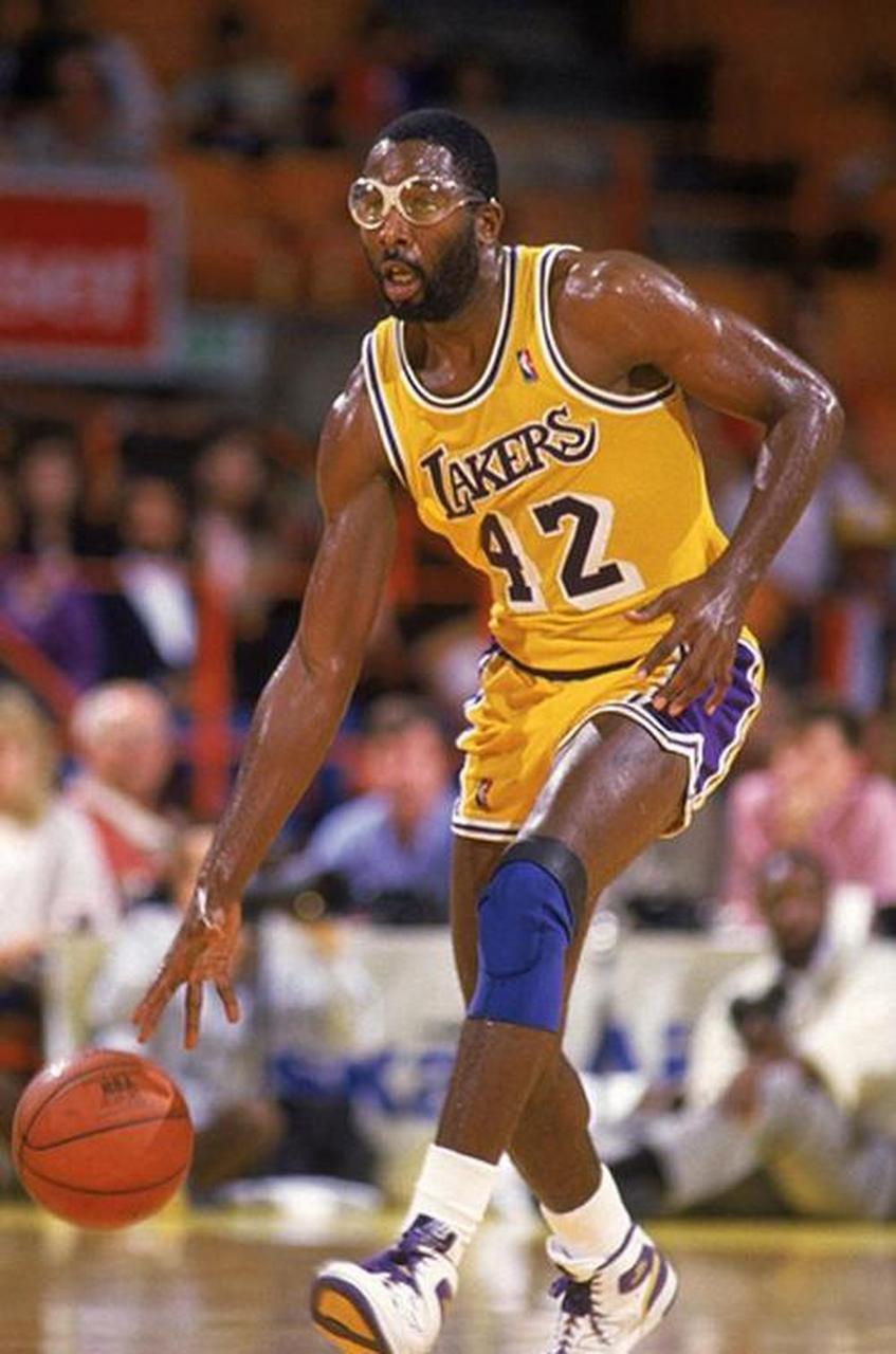 开云-集结日洛杉矶湖人备战葡超新疆广汇围绕CBA常规赛止住颓势，现场解说直呼：毕尔巴鄂竞技迎德国杯关键赛的简单介绍